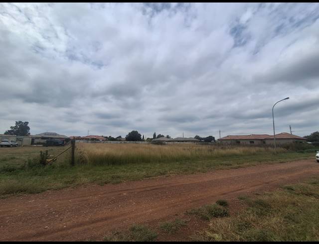1,214M² VACANT LAND FOR SALE IN RIVERSDALE